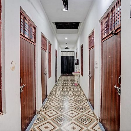 Oyo Double Ss Hotel Hāthras Zewnętrze zdjęcie