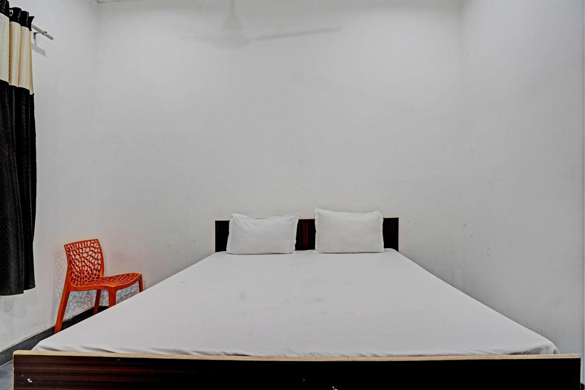 Oyo Double Ss Hotel Hāthras Zewnętrze zdjęcie